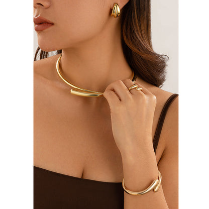 Personalized Hug Spring Mouth Open Collar Choker Female Minimalist Ins Cold Metal Item Jewelry