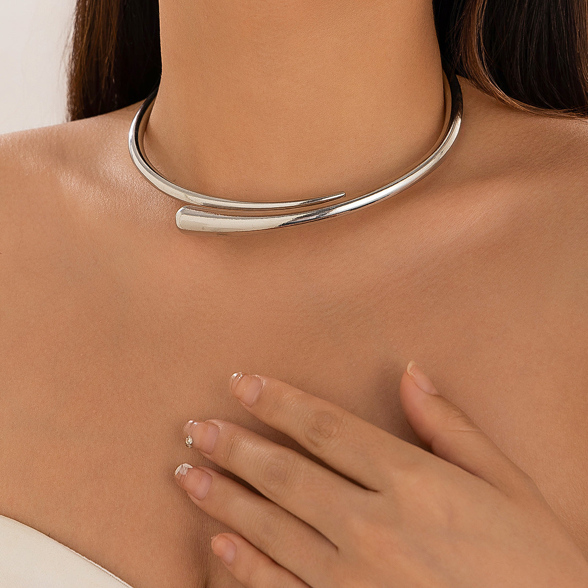 Personalized Hug Spring Mouth Open Collar Choker Female Minimalist Ins Cold Metal Item Jewelry